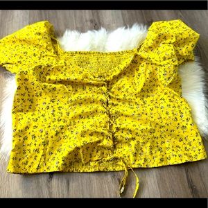 Cute lace up crop top!